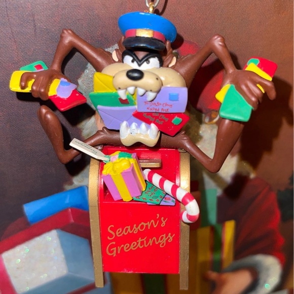 1995 Looney Tunes Tasmanian Devil Post Office Christmas Ornament - Picture 5 of 5